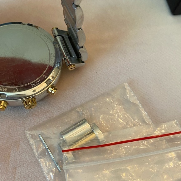 Michael Kors watch - Picture 6 of 8